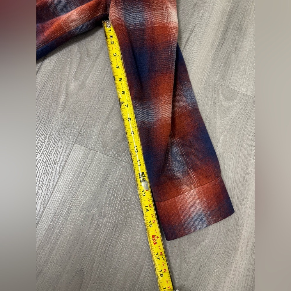 a.n.a Rust & Navy Plaid Shacket Button Front Women’s Size Large - Picture 9 of 9